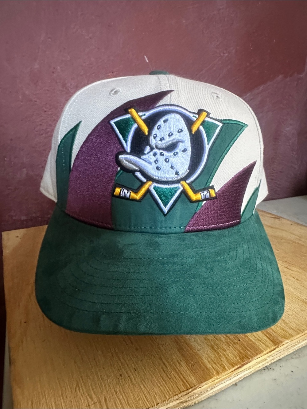 New Retro Anaheim Mighty Ducks NHL Hockey sharktooth snapback hat